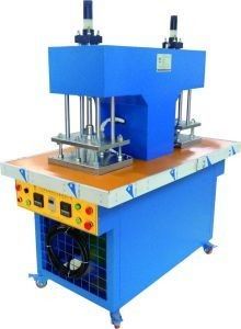 좋은 가격 디지털 자동 의류 엠브로싱 머신 온라인으로