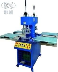 좋은 가격 의류 라벨을 위한 산업용 3D 실리콘 셔츠 엠브로싱 기계 온라인으로